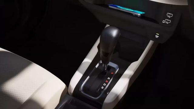 2025 款本田 Amaze 小型轎車登場：思域風(fēng)格內(nèi)飾，L2 級自動駕駛-有駕