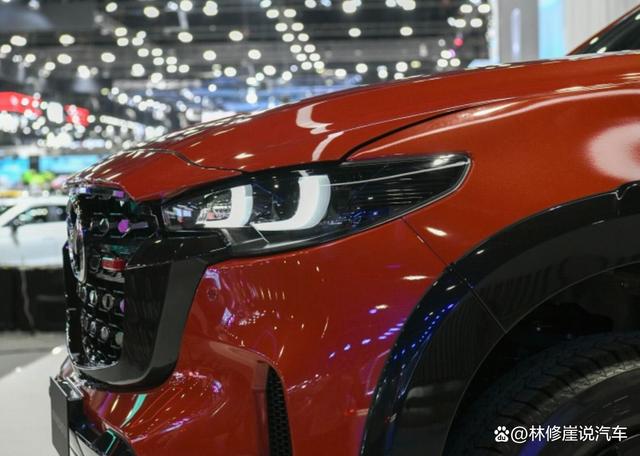 約16萬(wàn)元起售，新款馬自達(dá)BT-50亮相，全新外觀與雙動(dòng)力配置-有駕