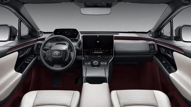 與bZ4X同款前臉？豐田全新一代RAV-4外觀首曝，燃油黨的希望-有駕