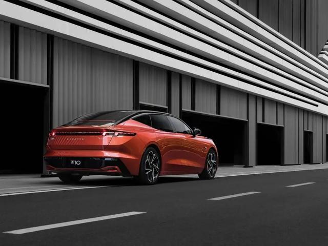 領克Z10售價18.68-32.98萬，設計優雅，內飾科技感強-有駕