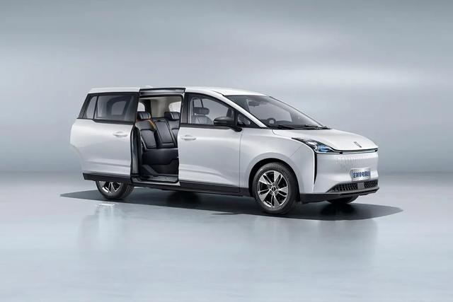 媲美奧德賽的MPV，標(biāo)配電滑門，售價(jià)直降至7.78萬起-有駕