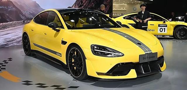 全球最速四門電跑？小米SU7，爆1548馬力，零百加速不到2秒！-有駕