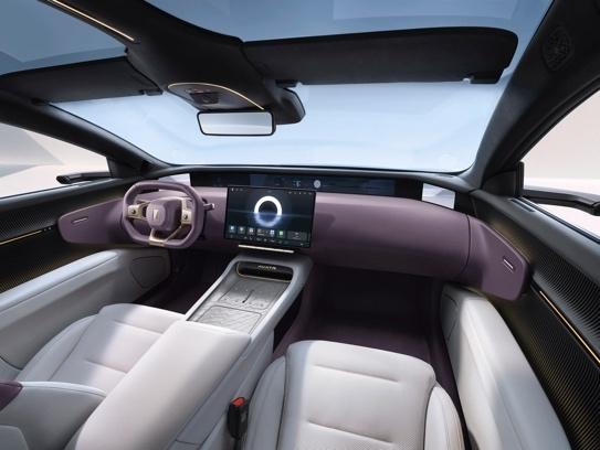 阿維塔12未來設計語言，比上新配色的智界S7顏值更高-有駕