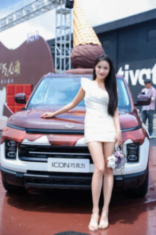 當(dāng)汽車駛?cè)氤蓖婺翀觯萝嚢l(fā)布會玩成「甜蜜派對」