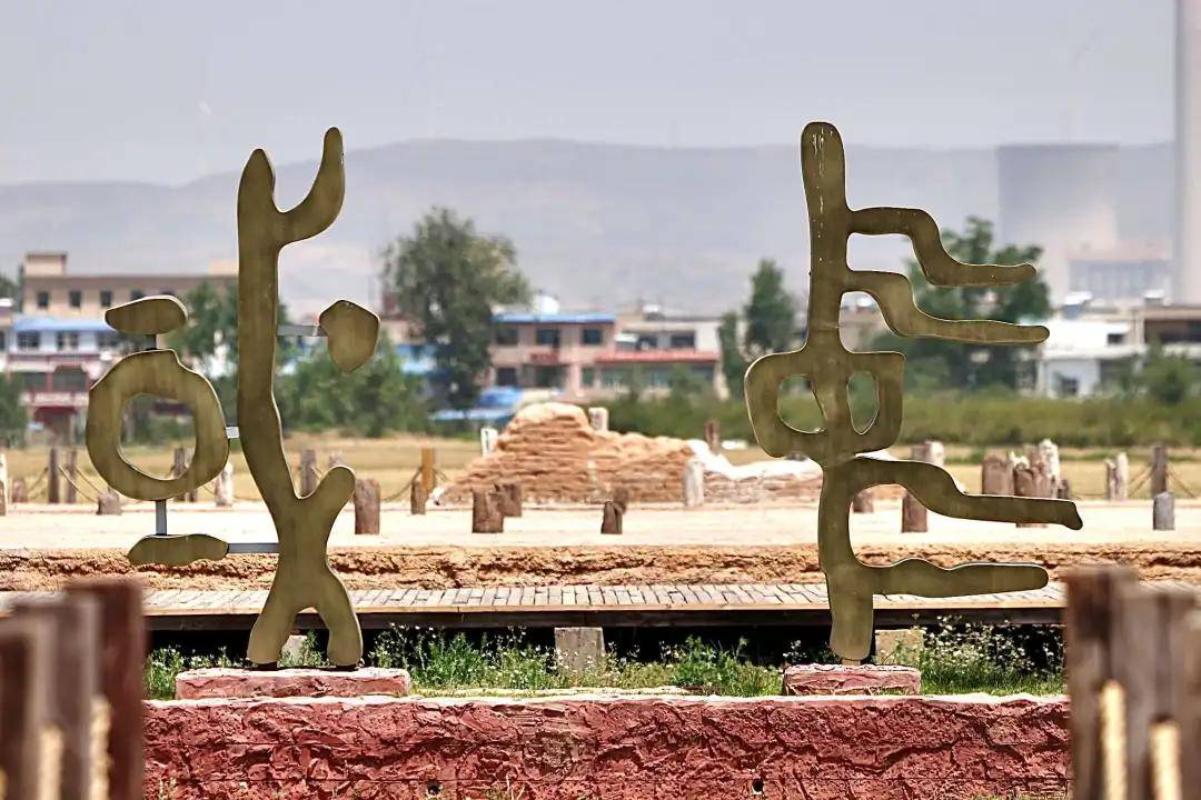 洛陽絕了!百年寶馬硬核撩動千年唐風(fēng)運(yùn)河密碼