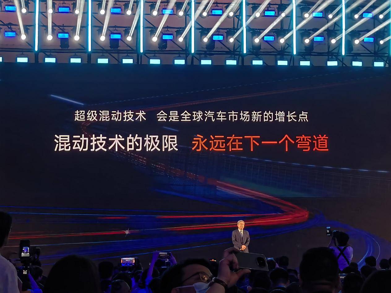 7月15日,吉利汽車與極氪正式簽署合并協議,極氪從紐交所退市成為吉利全資子公司