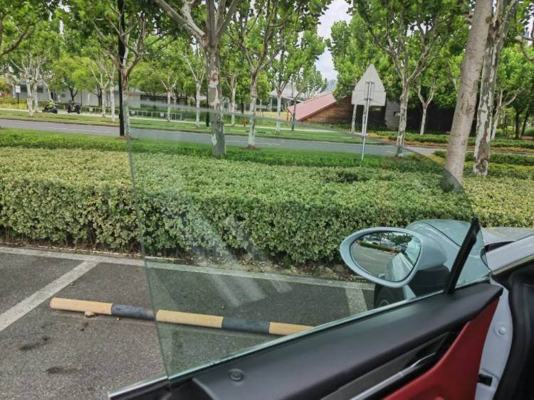 邁入電動(dòng)時(shí)代 體驗(yàn)全新純電Macan4