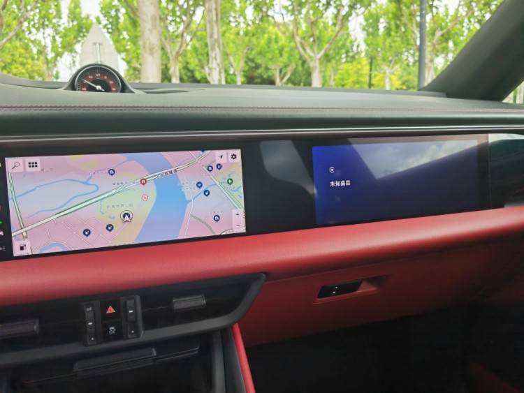 邁入電動(dòng)時(shí)代 體驗(yàn)全新純電Macan4