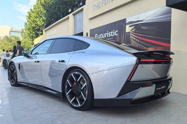 又要靠顏值逆襲?全新小鵬P7情緒價值拉滿!