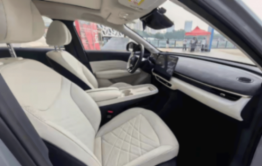 靜態體驗極狐 T1:時尚元素與越級空間交織成心動選擇